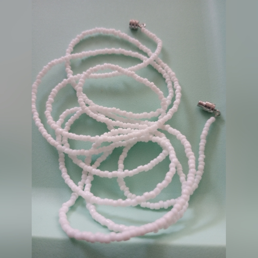 🐻‍❄️ #005 Hand Crafted White Glass Bead Waist Body Jewelry